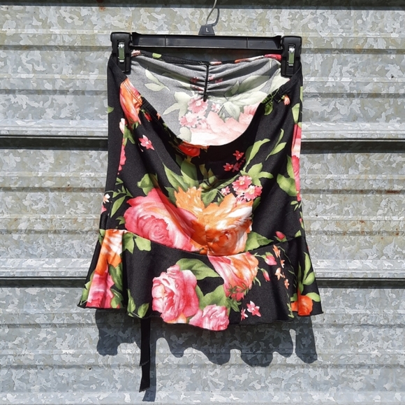 Silky Strapless Ruffled Bottom Floral Studio Y Shirt With Bow - Picture 5 of 12